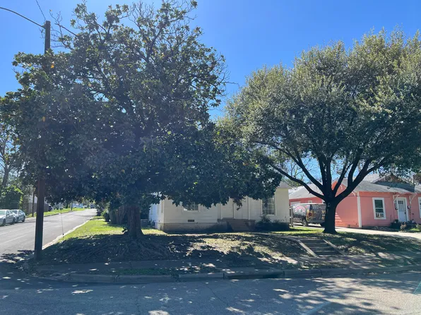 1000 N 32nd St, Waco, TX 76707