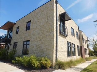 1125 S Jennings Ave STE 203, Fort Worth, TX 76104