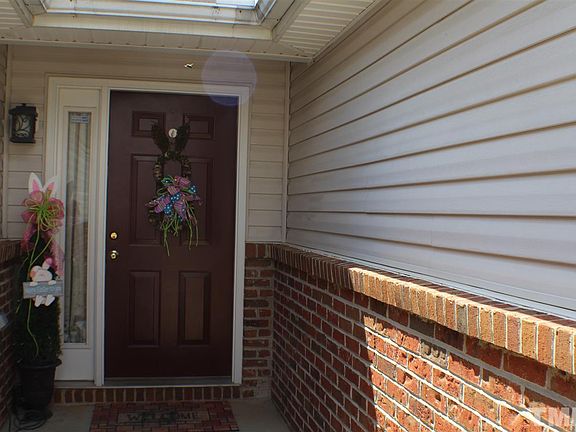 3rd image of 1123 Briarwood Dr