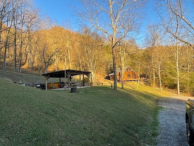 1st image of 360 Spurlock Hollow Ln