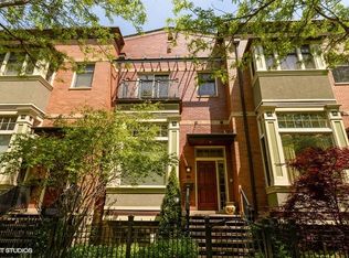 1228 W Bryn Mawr Ave, Chicago, IL