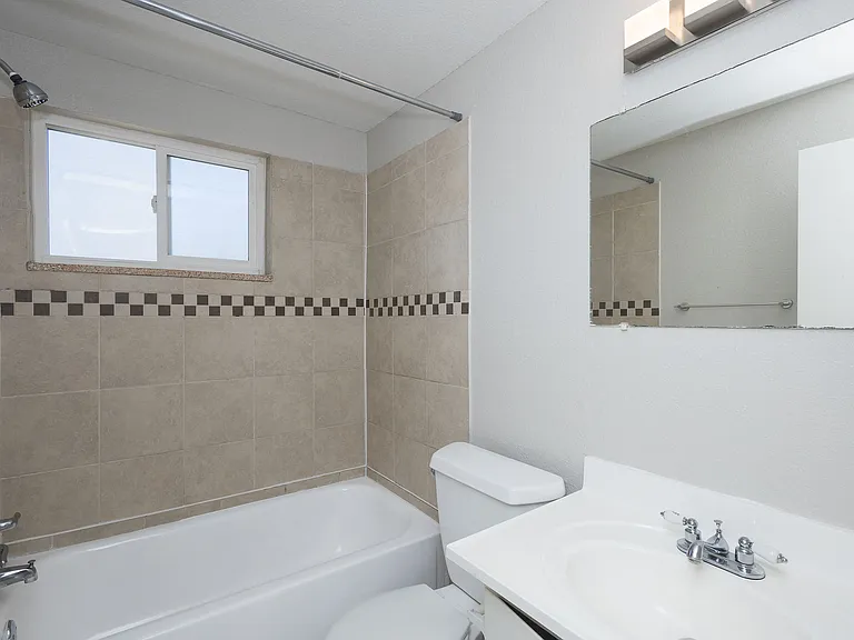 1245 Corona Street — Photo 23