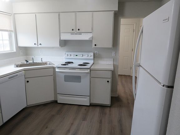 3rd image of 3695-3695 S Gulley Ave