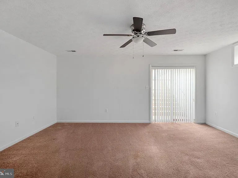 259 Olympic Dr — Photo 40