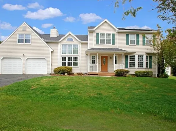 145 Settlers Ridge Rd, Milford, CT 06460