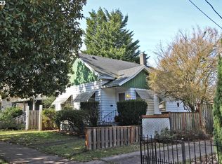 1653 SE Sherrett St, Portland, OR 97202