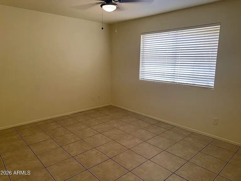 4731 W Paradise Ln — Photo 6