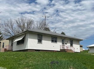 41 N Orange St, Kiron, IA 51448