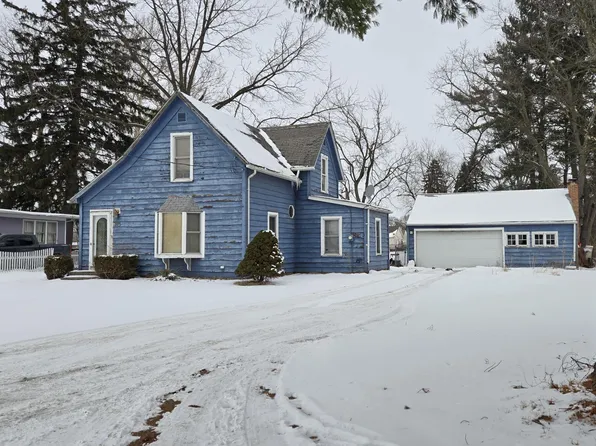 103 E McKinley St, Kouts, IN 46347