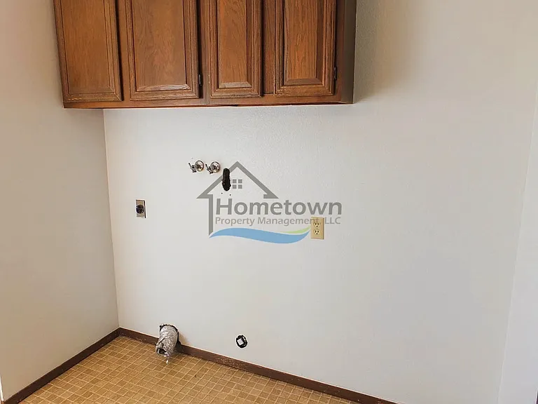 4424 W Redding Rd — Photo 23
