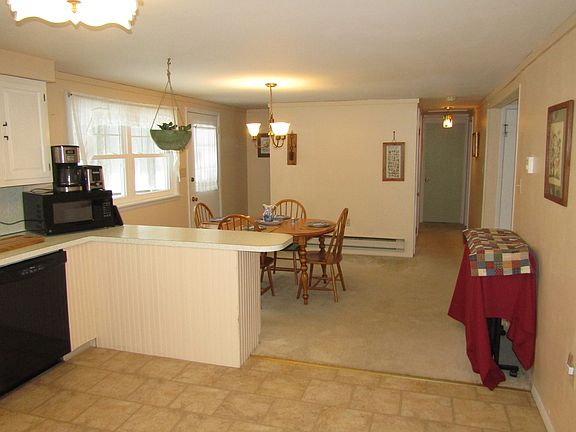 5th image of 97 White Birch Dr