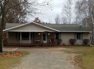 W8052 No 5 Ln, Wallace, MI 49893