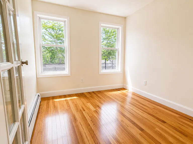 1379 Bronx River Ave — Photo 5