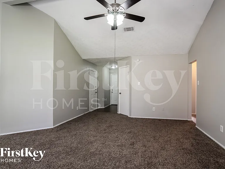 4118 Pinebridge Ln — Photo 4
