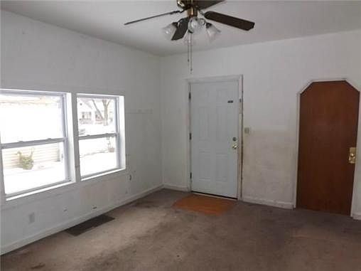 5th image of 1305 S 36th St