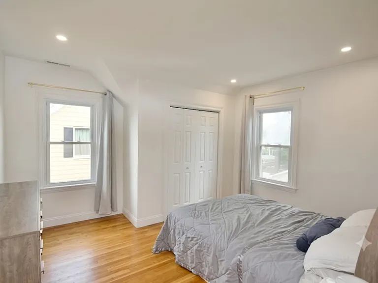 47 Lawrence St — Photo 9