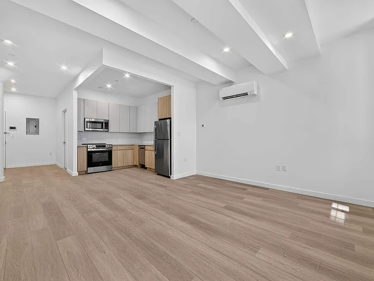 225 E 134th St #3C — Photo 8