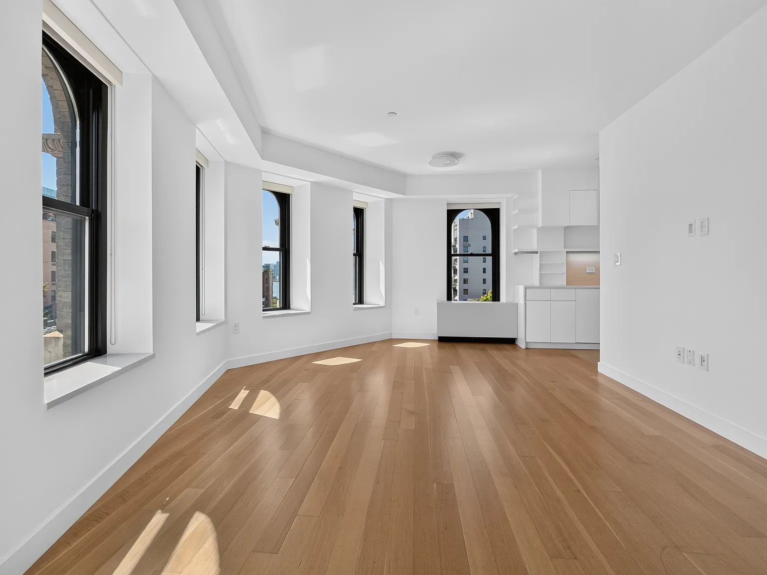 341 West 11th Street — Photo 2