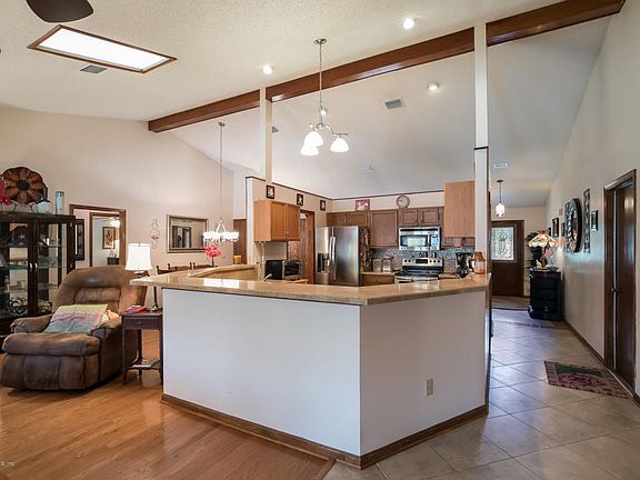 3rd image of 3739 Aladdin Acres Dr