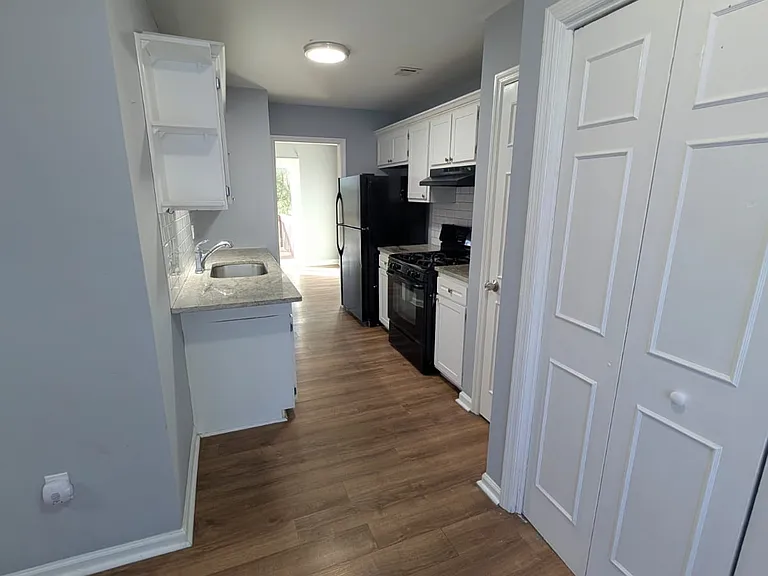 1541 Cedar Bluff Trl — Photo 5