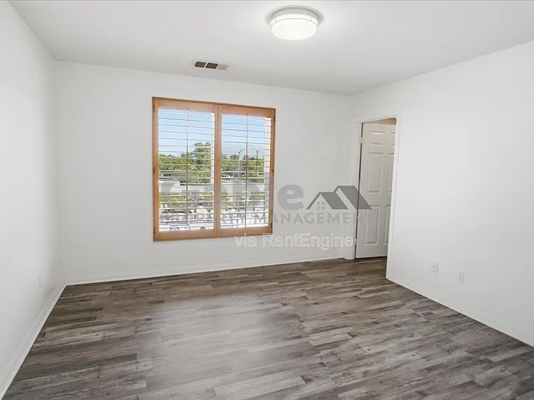 14854 Nordhoff St — Photo 14
