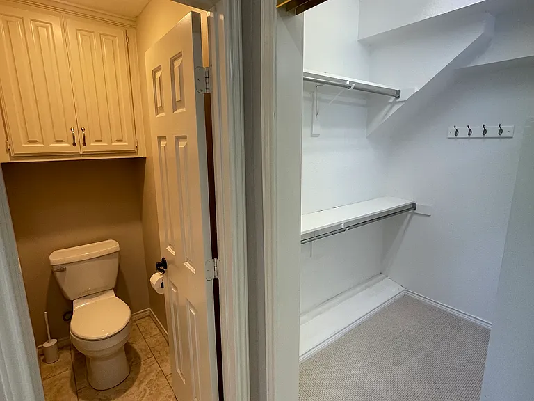 425 Waterside Dr — Photo 9