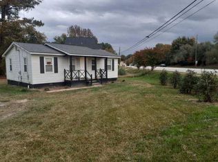 2705 Rockwood Dr, Raleigh, NC 27610