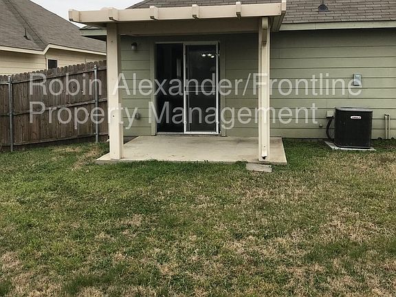 4th image of 305 Wolf Mountain Ln