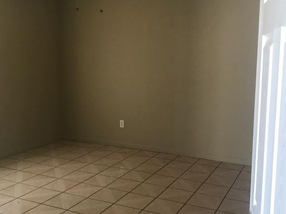 2nd image of 2508 W Hayward Ave