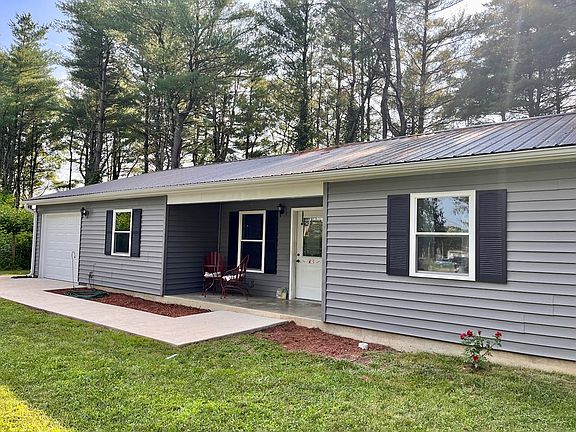 3rd image of 503 W Wiles Ln