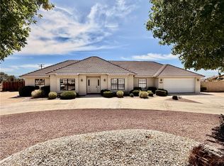 14890 Apple Valley Rd, Apple Valley, CA 92307