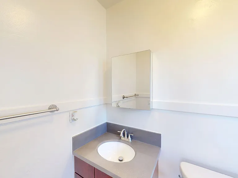 535 41st Street — Photo 10