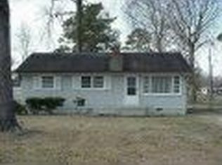 121 Venus Rd, Jacksonville, NC 28546