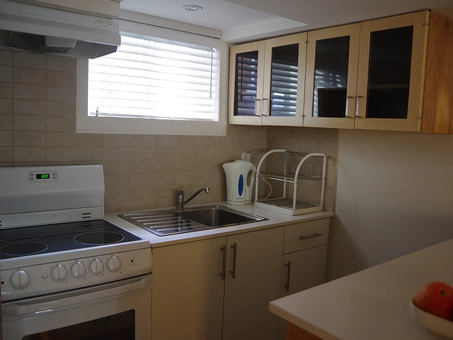 Studio, 300 sqft, $1,500 — Photo 4