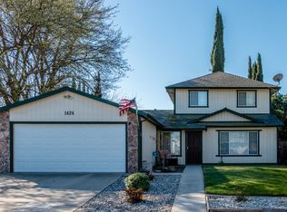 1424 Jennifer St, Ripon, CA 95366