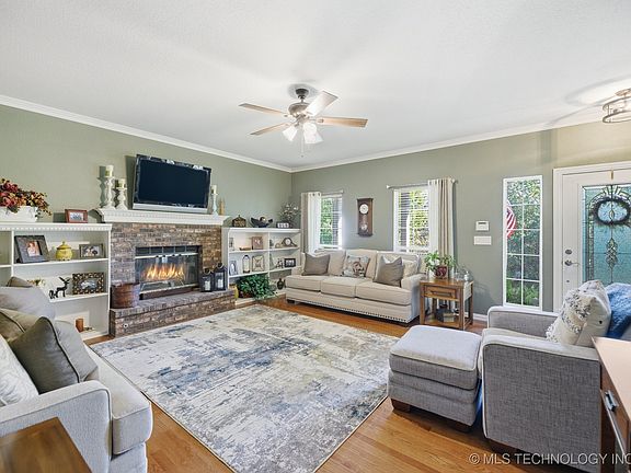 4th image of this home