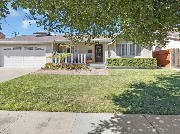 1043 Heather Dr, Salinas, CA 93906
