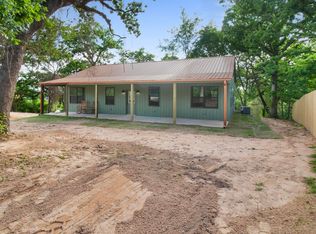 22522 Pine St, Flint, TX 75762