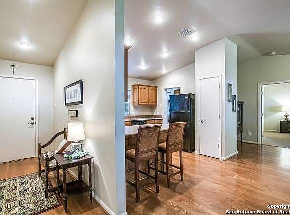 5th image of 1706 Autumn Woods St