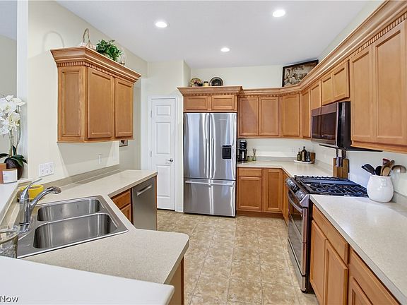 3rd image of 9448 Saw Mill Dr