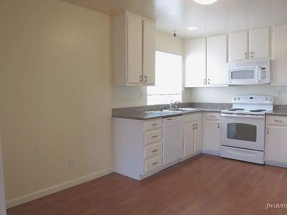 2nd image of 2642 Van Ness Ave APT 202