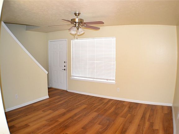3rd image of 803 San Pedro Dr APT B