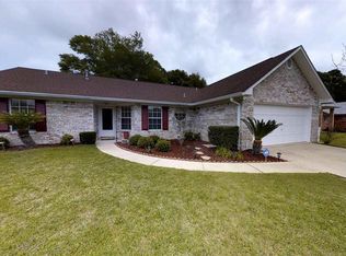 2560 Southern Oaks Dr, Cantonment, FL 32533