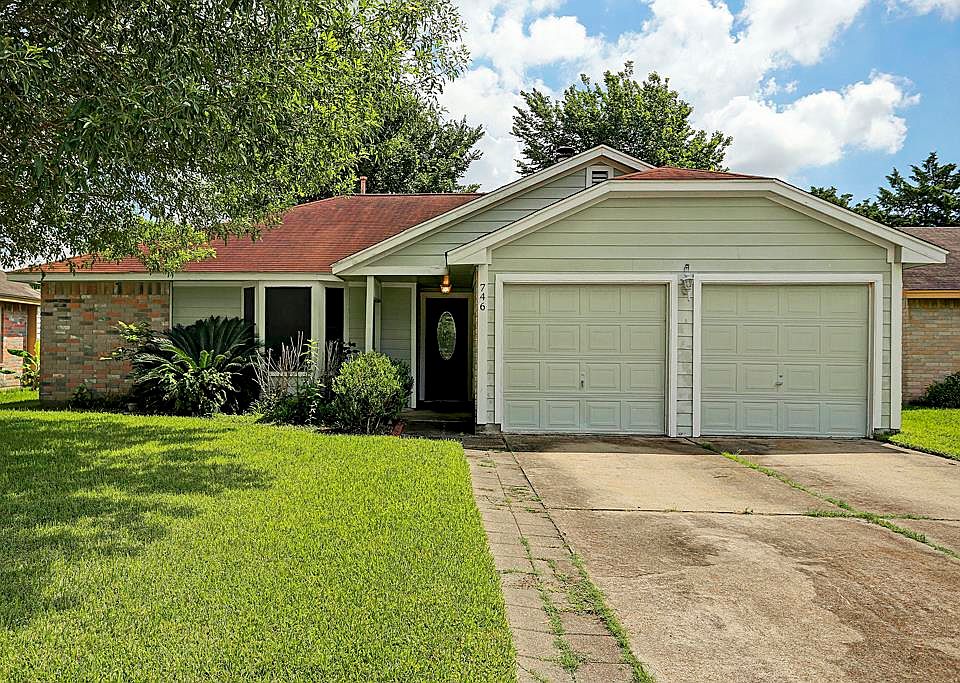 2nd image of 746 Sugar Hill Dr