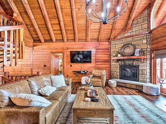 2nd image of 1627 Mundell Rd