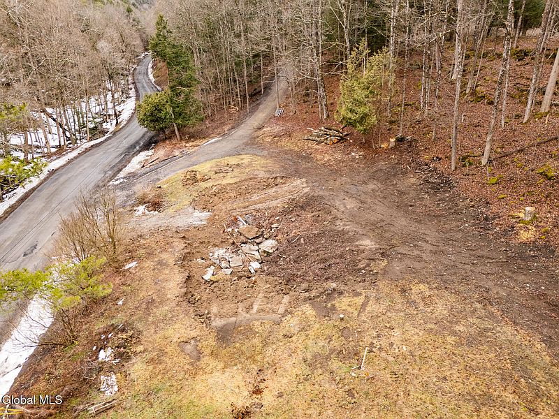 4th image of 92 Morse Lane