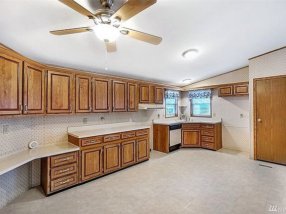 5th image of 5146 Bald Eagle Ln SW