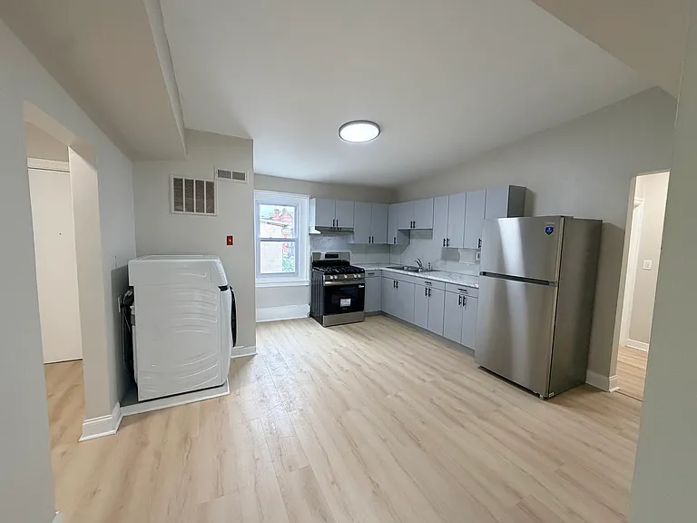 217 Northampton St #4 — Photo 7