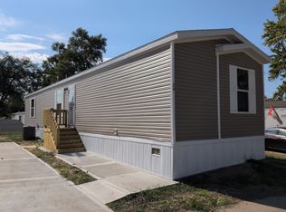 24 Iris Ln #I24, Belton, MO 64012