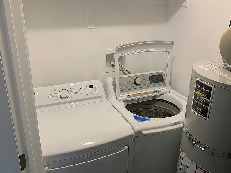218 N 350 E — Photo 5